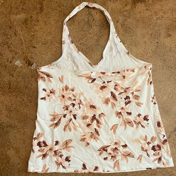 Torrid WHITE and dusty rose FLORAL FOXY HALTER TOP - Picture 7 of 8